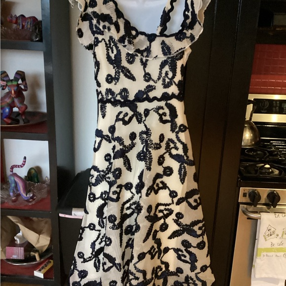 Ina Dress - Picture 2 of 3